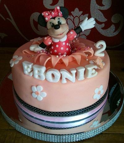 Minnie mouse - Cake by silversparkle