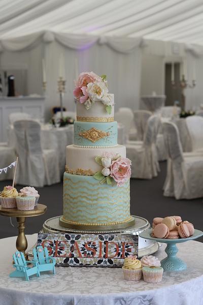 Seaside Wedding - Cake by Suzanne Moloney