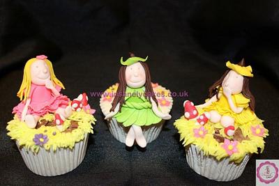 Fairytale Cupcakes - Cake by InsanelyCakes