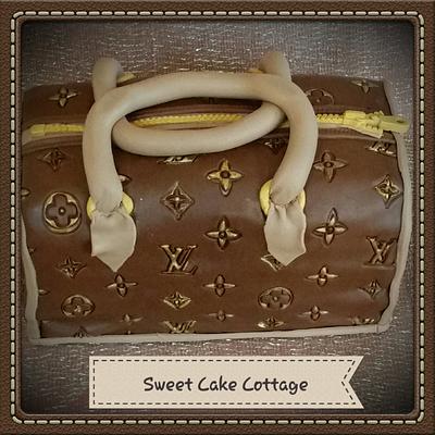 Lv - Cake by Sweet Cake Cottage