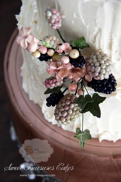 Rustic Wedding Cake - Cake by Sweet Treasures (Ann)