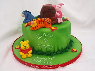 Winnie the Pooh and Friends - Cake by Cakes By Heather Jane