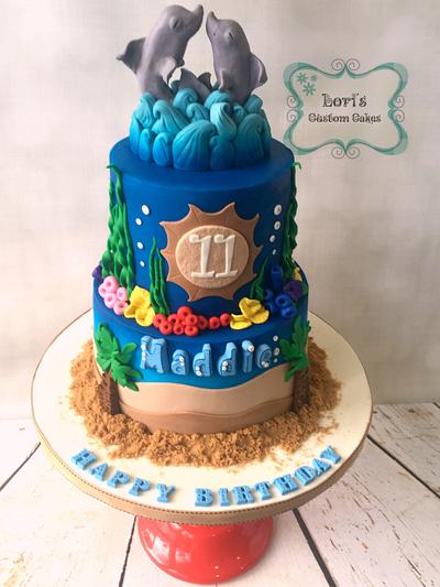 Swimming with the dolphins..Icing Smiles Cake - Cake by Lori Mahoney (Lori's Custom Cakes) 