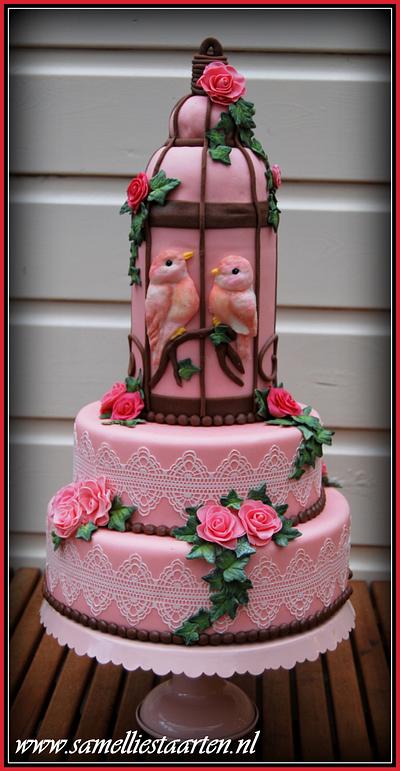Pink Weddingcake Lovebirds - Cake by Sam & Nel's Taarten