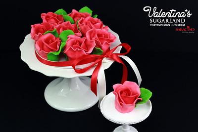 Chocolate roses for Women's Day - Cake by Valentina's Sugarland