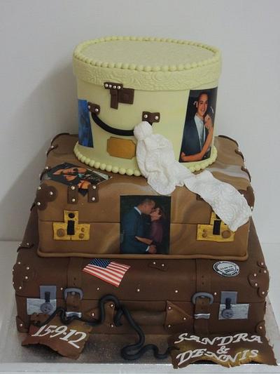 Suitcase wedding cake - Cake by TaartendooS