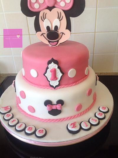 Minnie mouse - Cake by Sweet Creativity