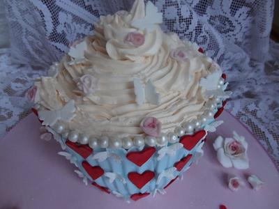 Giant Cupcake for 1-year old Remi - Cake by Fifi's Cakes
