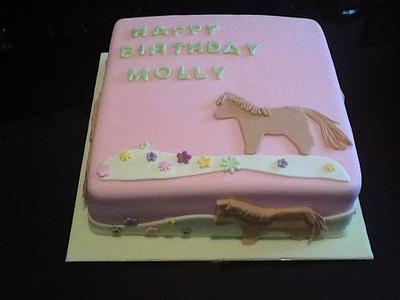 A pony for molly - Cake by Lisa Ryan