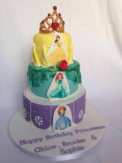 Disney princess dresses - Cake by Cupcakelicious