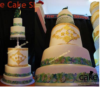 Peacock theme - Cake by The Cake Shop
