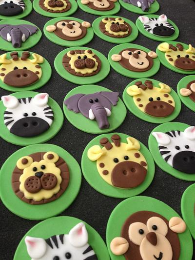 Safari cupcake toppers - Cake by Jennifer Jeffrey
