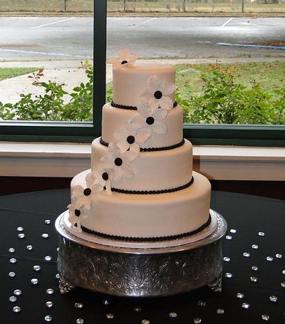 Black & White Wedding - Cake by Elisa Colon