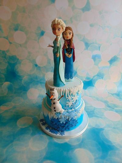 Frozen cake with modelling chocolate figures - Cake by For the love of cake (Laylah Moore)