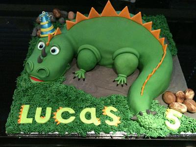 Dinosaur cake!! - Cake by Sue