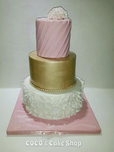 Elegant Engagment Cake - Cake by Amira Ali
