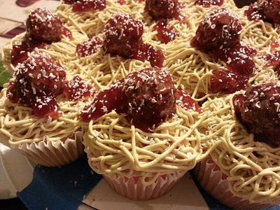 Spaghetti cupcakes  - Cake by Lisa