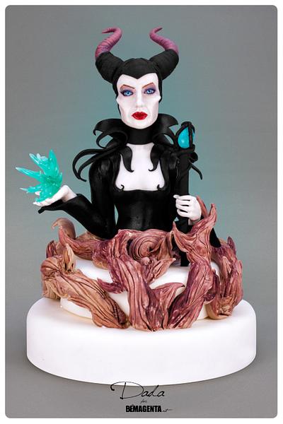 Maleficent's topper - Cake by Daniela Segantini