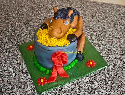 horse and a sack of oats - Cake by Lenkydorty