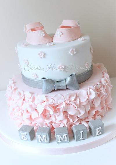 Pretty Baby shower  - Cake by Sara's House of Cupcakes