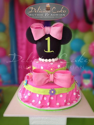 Minnie Mouse Cake - Cake by Adrian Mercado