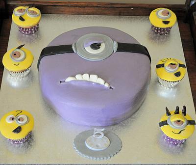 Purple Minion Birthday - Cake by Sharon Frost 