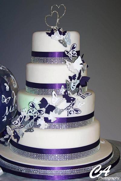 Butterflies and Bling - Cake by Kettle and Dragon Cakes