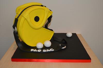 PAC-MAN - Cake by Putty Cakes