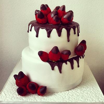 Mad about strawberries - Cake by Bella's Bakery