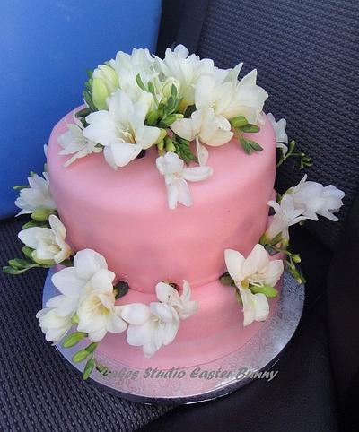 Freesia Wedding cake  - Cake by Irina Vakhromkina