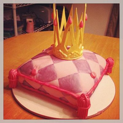 Princess Crown & Pillow - Cake by Becky Pendergraft