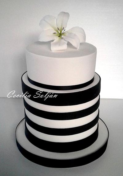 Black and white cake - Cake by Cecilia Solján