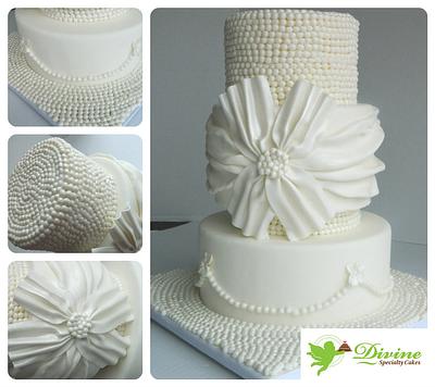 Vintage Pearl Cake - Cake by Divine Specialty