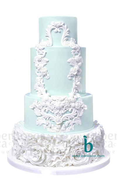 N&C Wedding cake - Cake by Berliosca Cake Boutique