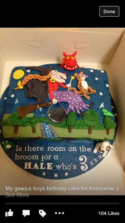 Room on the broom  - Cake by Kirsty 