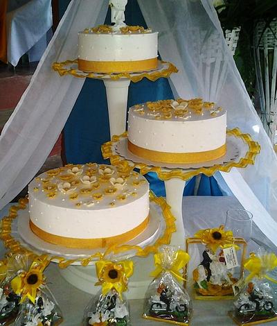My First Wedding Cake Project for 2013 - Cake by Venelyn G. Bagasol