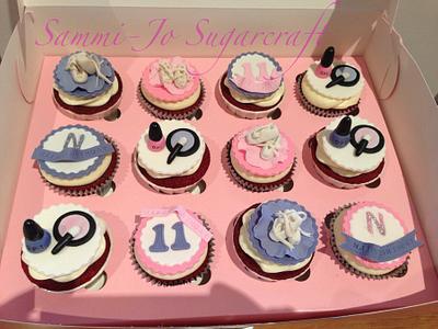 Girly cupcakes  - Cake by Sammi-Jo Sweet Creations