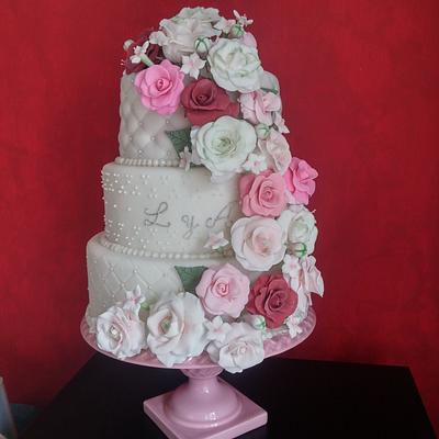 Caida de rosas  - Cake by Patricia
