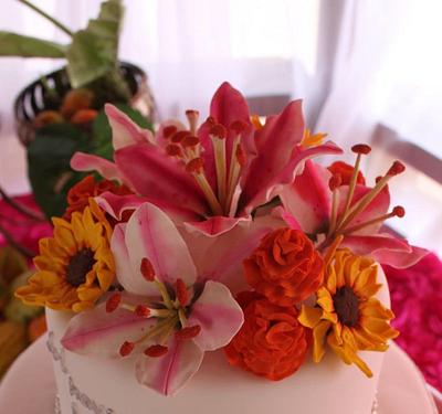 Gumpaste Sunflowers, Carnations & Lillies - Cake by kmac
