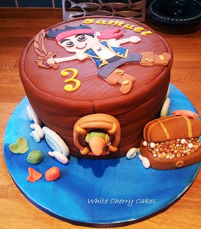 Pirates and Parrots - Cake by White Cherry Cakes