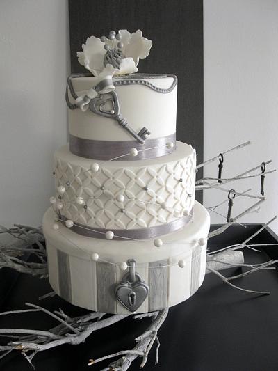 Love,locks and key wedding - Cake by Daantje