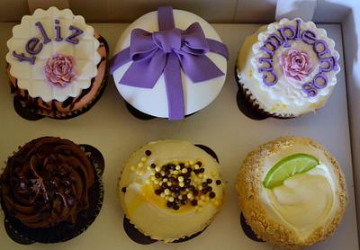 Feliz cumple...cupcakes! - Cake by Tress Cupcakes