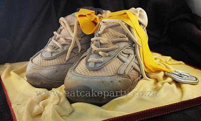 Gert's Running shoes - Cake by Dorothy Klerck