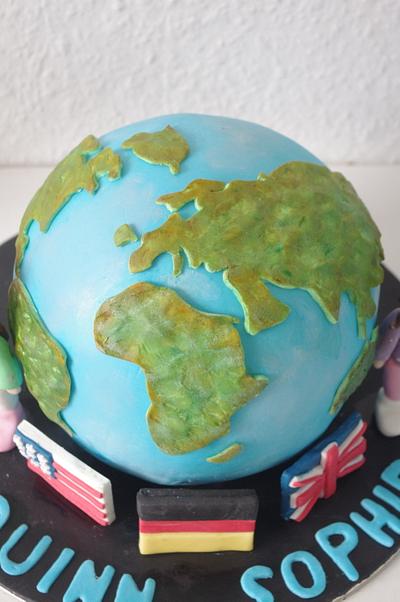 globe cake for 2 friends on their birthday - Cake by josphinecakelicious