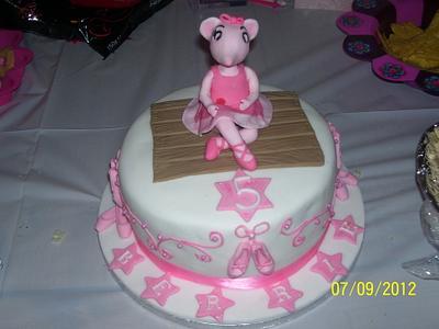 angelina ballerina  cake - Cake by nikki scott