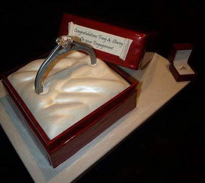 The engagement ring - Cake by Symphony in Sugar