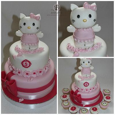 Hello Kitty - Cake by tortylucia
