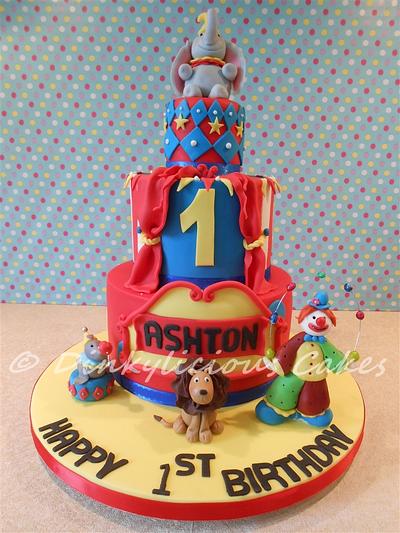 Circus Cake - Cake by Dinkylicious Cakes