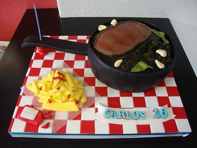 A pan with a beef and chips - Cake by ChocoBolos