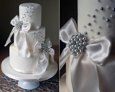 Sparkle Wedding Cake - Cake by Sugar Ruffles